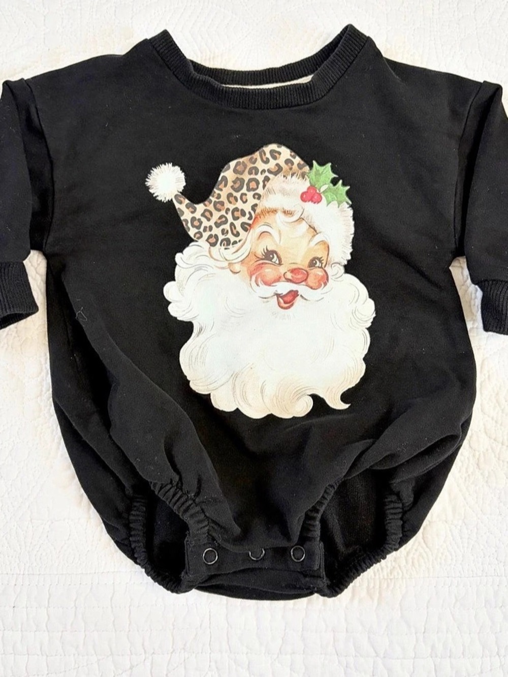Santa Graphic Black Bubble Like New